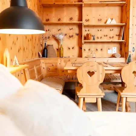 Hotel Pischa Mountain *